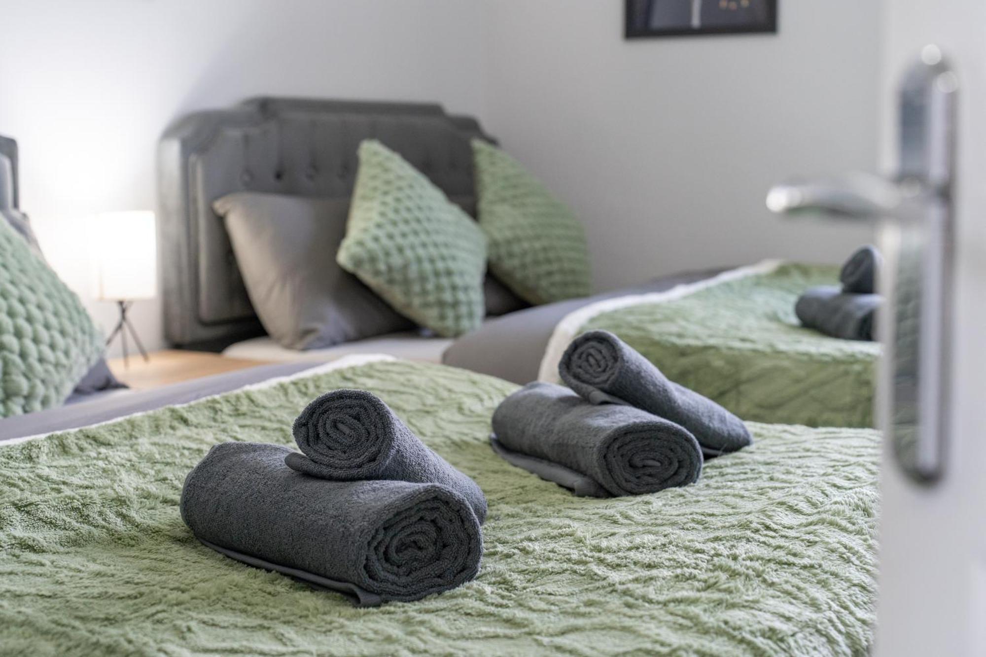 Open Mind Property - Apartment With 2 Double Beds Portsmouth Exteriör bild