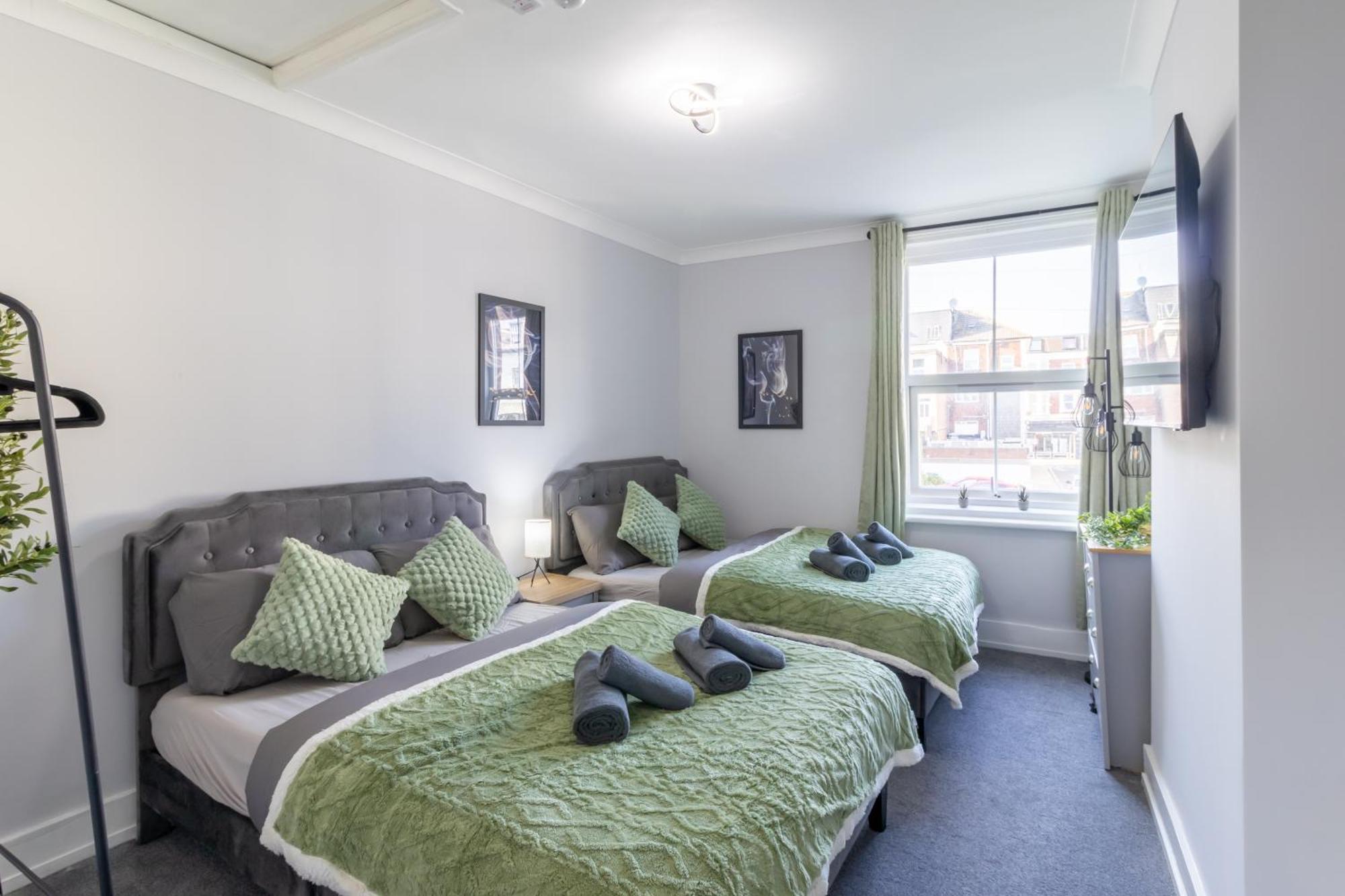 Open Mind Property - Apartment With 2 Double Beds Portsmouth Exteriör bild