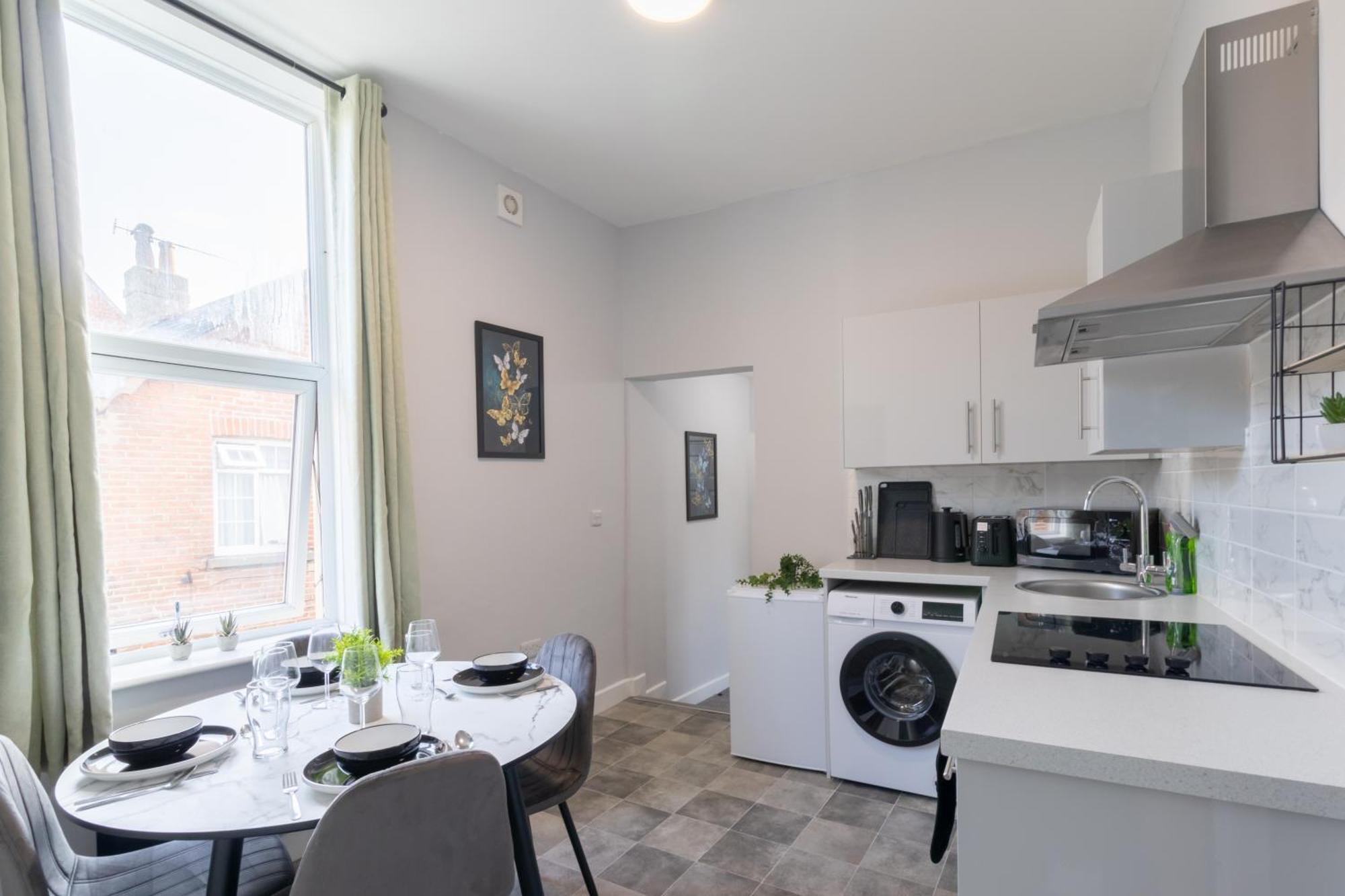 Open Mind Property - Apartment With 2 Double Beds Portsmouth Exteriör bild